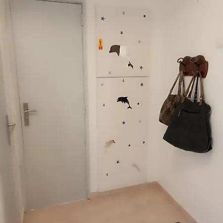 アパート Casa Dos Golfinhos セシンブラ
